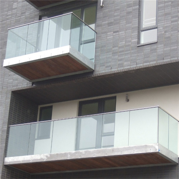 S-Rubber U Channel Stairs Railing Designs In Steel Glass Railing System